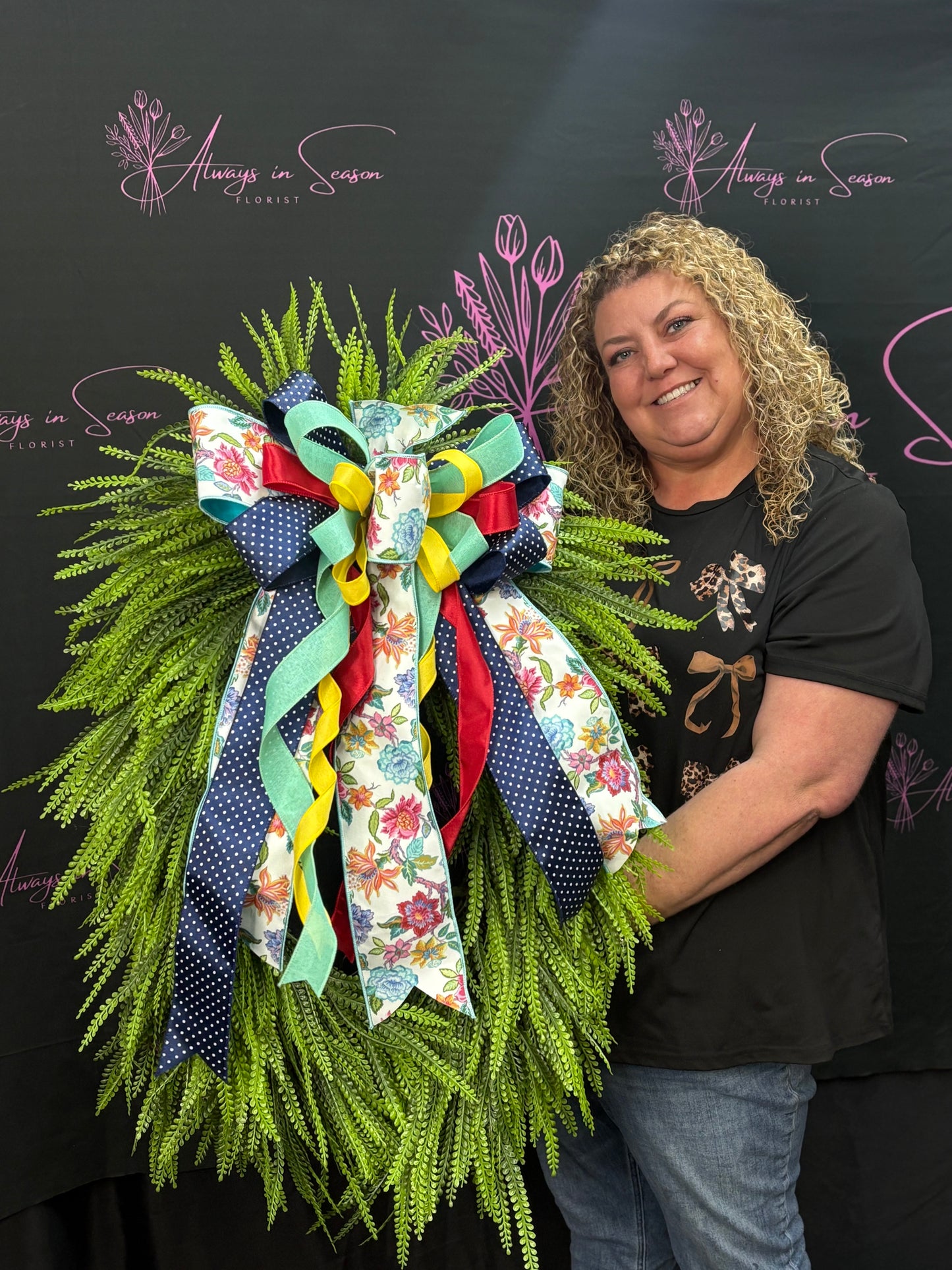Medium Magnolia Manor Beadgrass Wreath