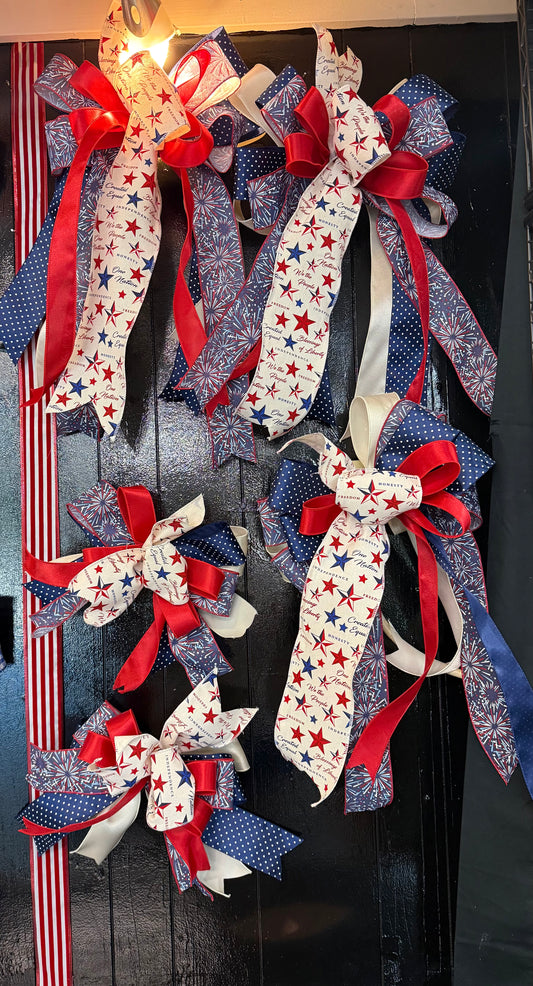 Topiary Star-spangled Bows￼