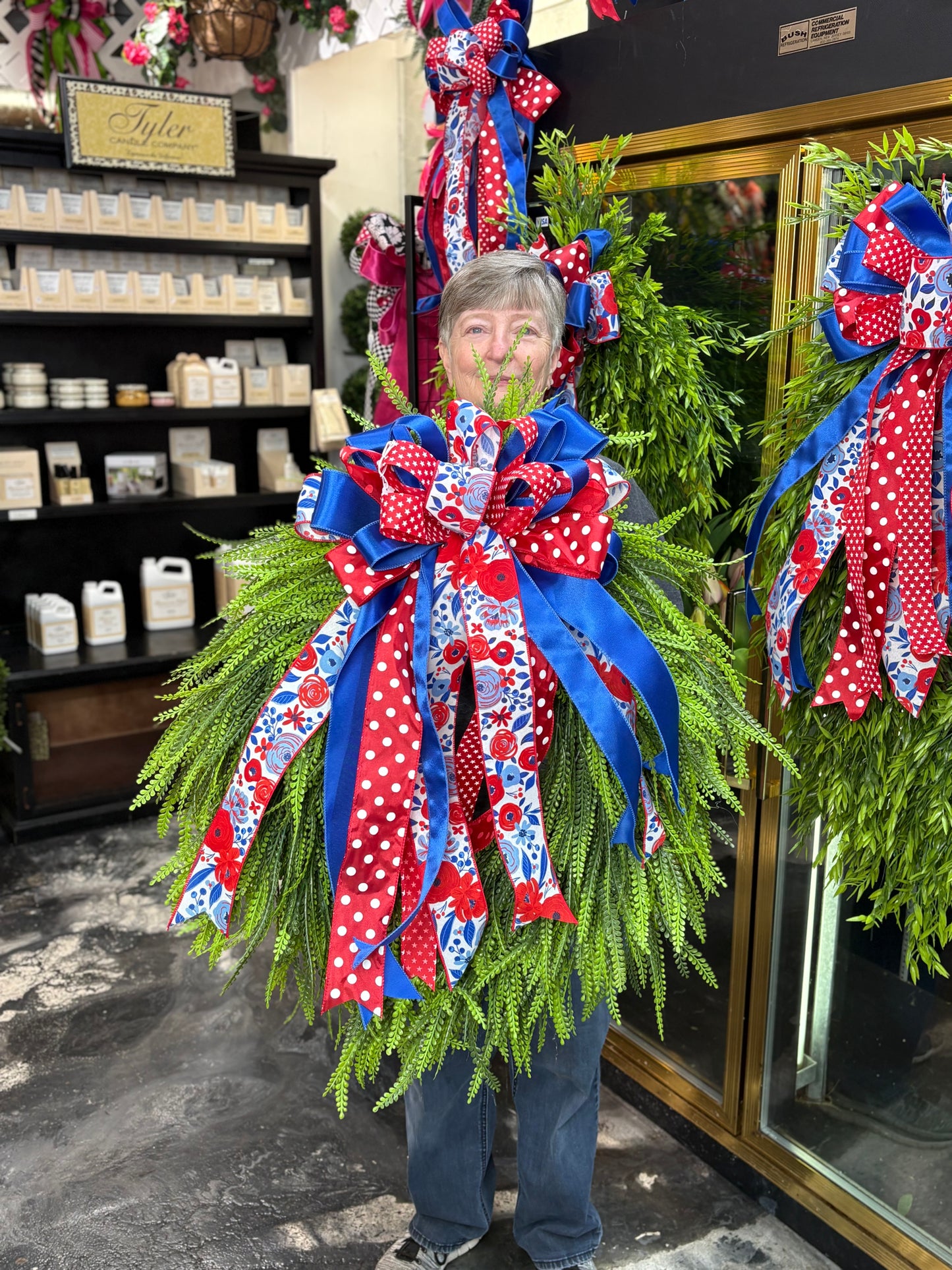 Medium Red White & Bloom Beadgrass Wreath