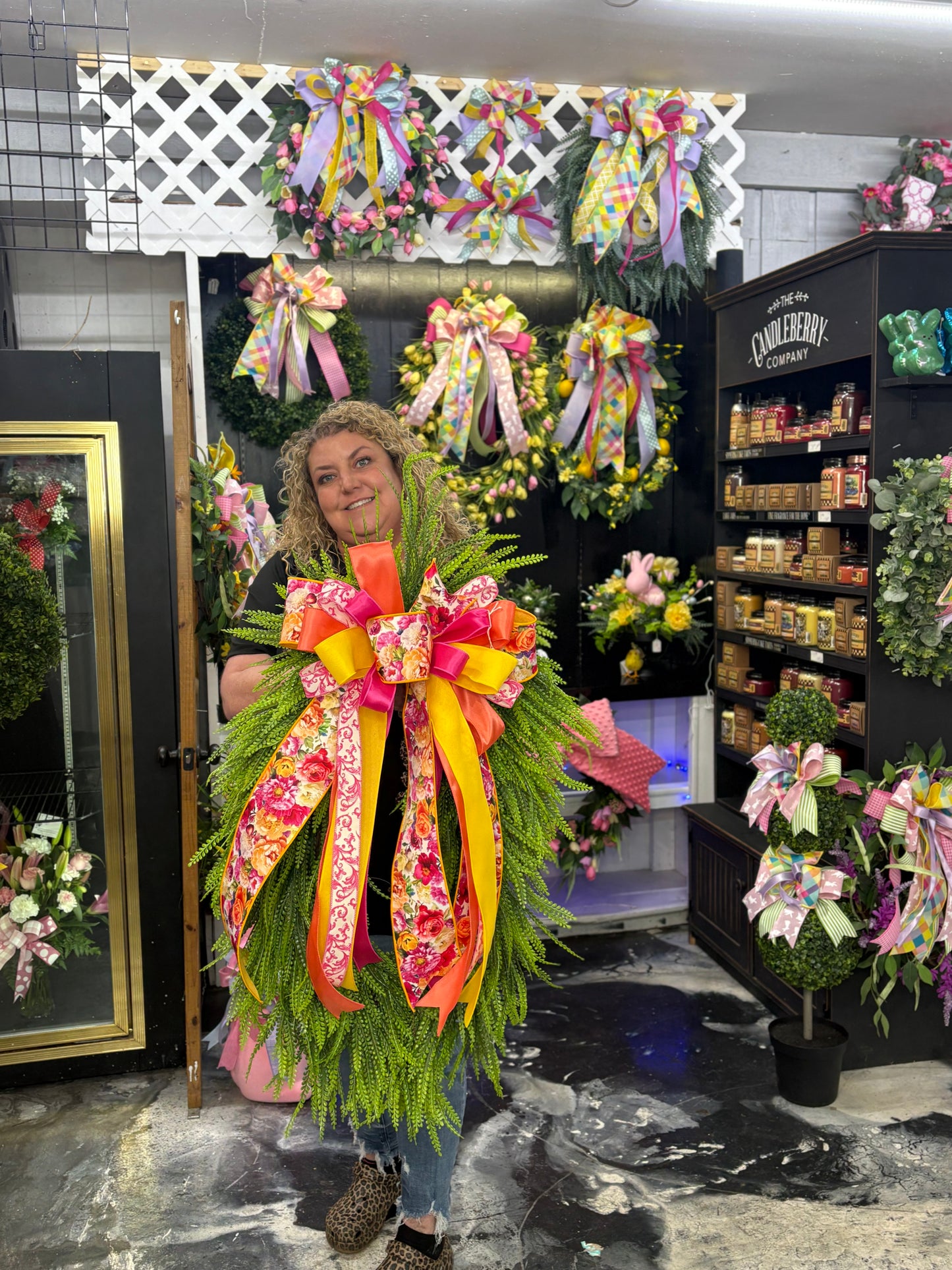 Medium Beadgrass Floral Blossom Wreath