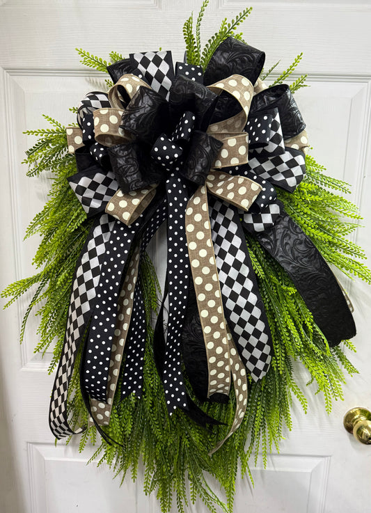 Neutral Bead Grass Wreath - Medium