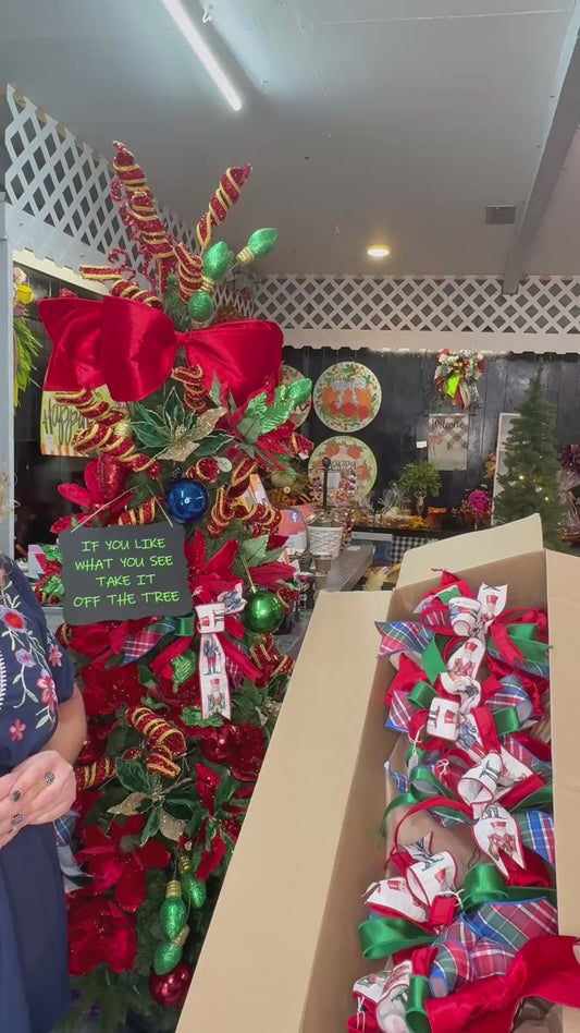 Traditional Nutcracker Christmas tree bow box